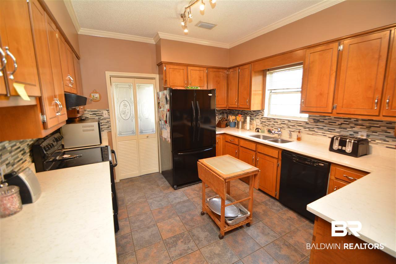 1701 Pine Station Road South Mobile, AL 36695 - Photo 9 of 33