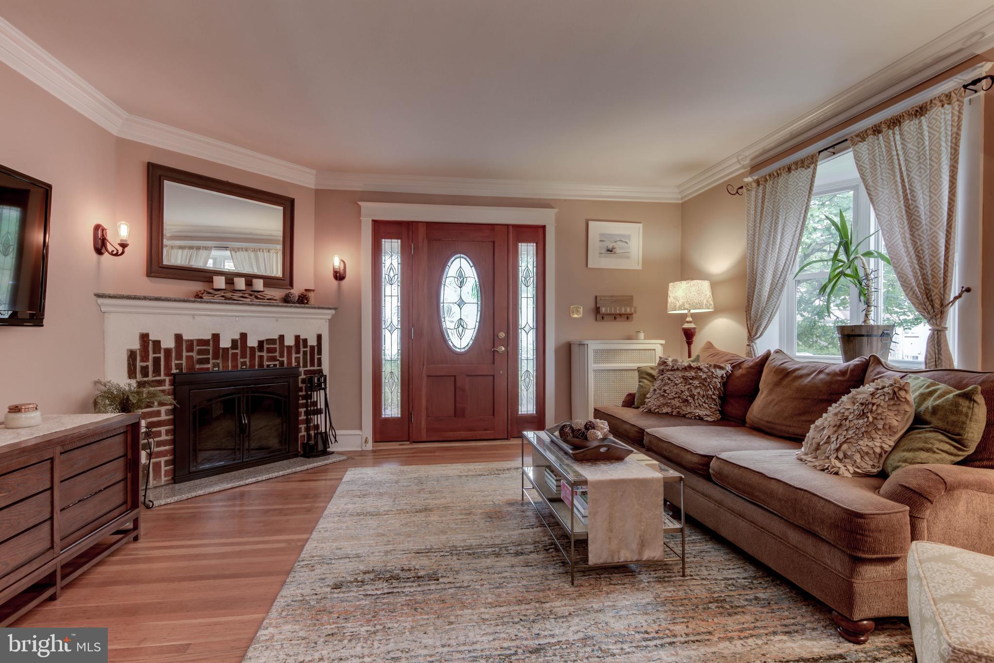 241 Harwicke Road Springfield, PA 19064 - Photo 4 of 26