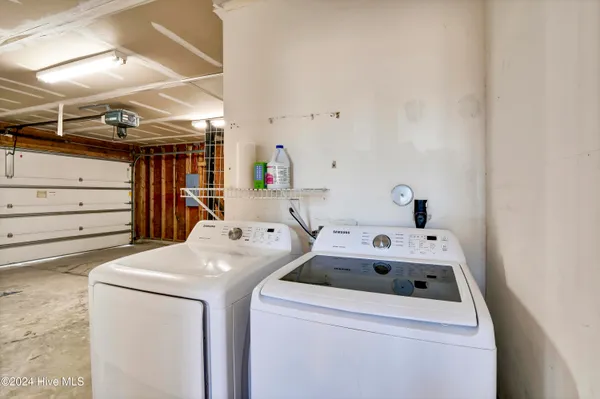 $2,200 | 613 Whittle Court, Wilmington, NC 28411