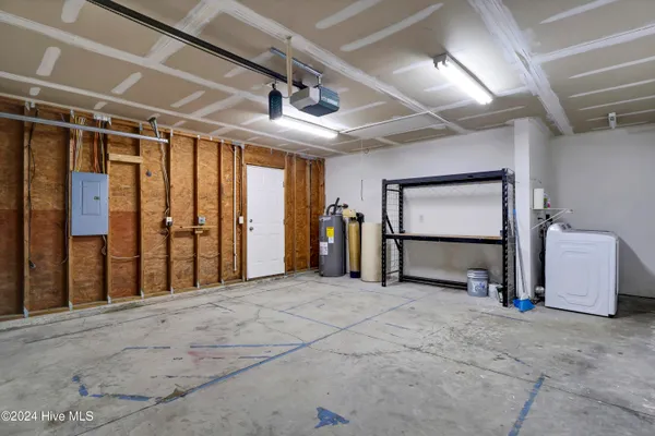 $2,200 | 613 Whittle Court, Wilmington, NC 28411