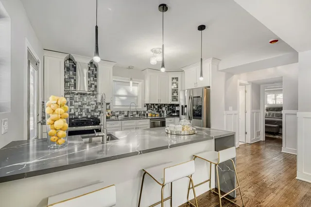 $874,900 | 9001 South Claremont Avenue, Chicago, IL 60643