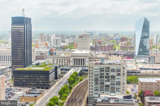 $1,640 | 1222-26 Arch Street, Unit 303, Philadelphia, PA 19107