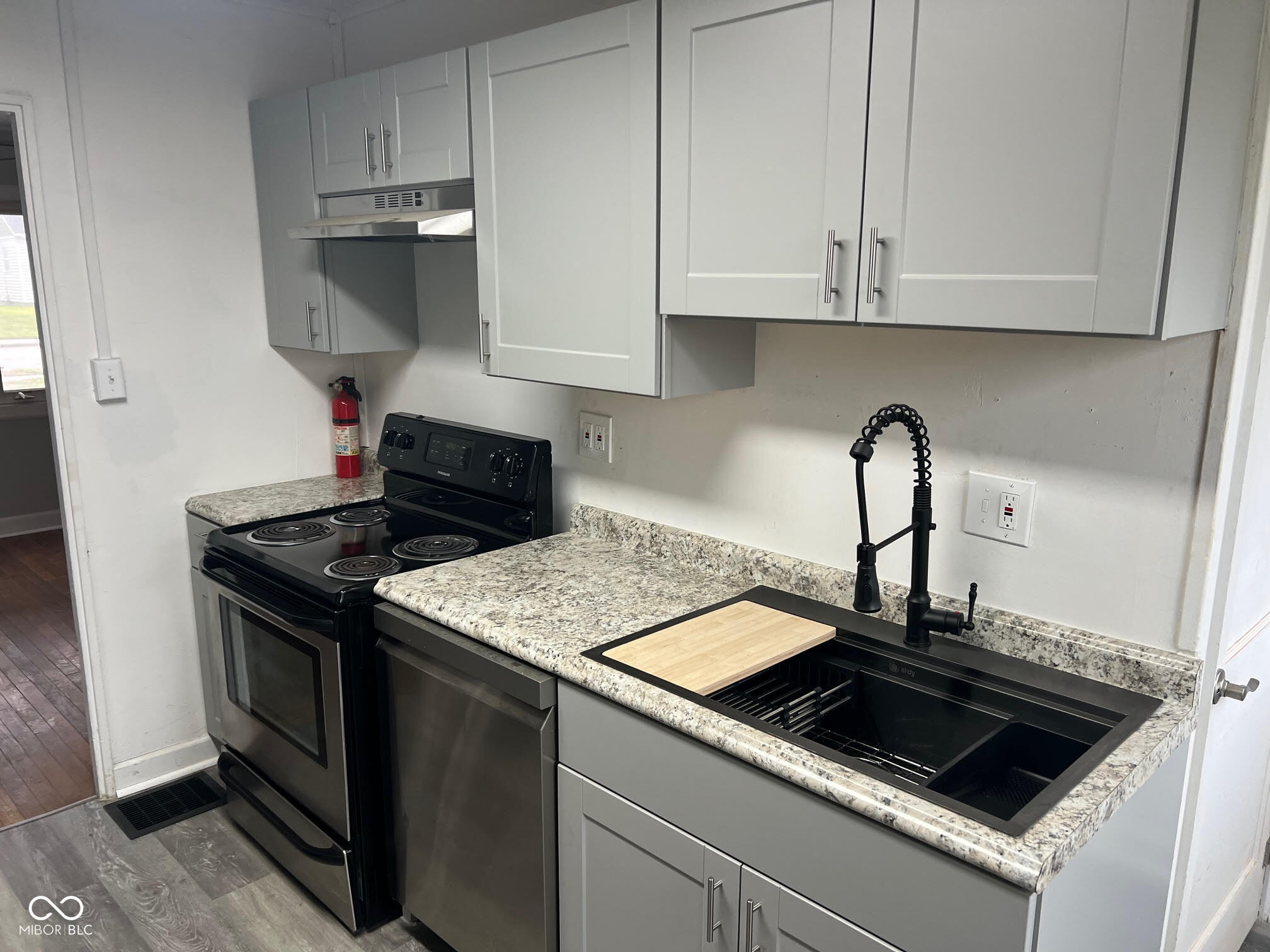 904 Cottage Avenue Crawfordsville, IN 47933 - Photo 11 of 21