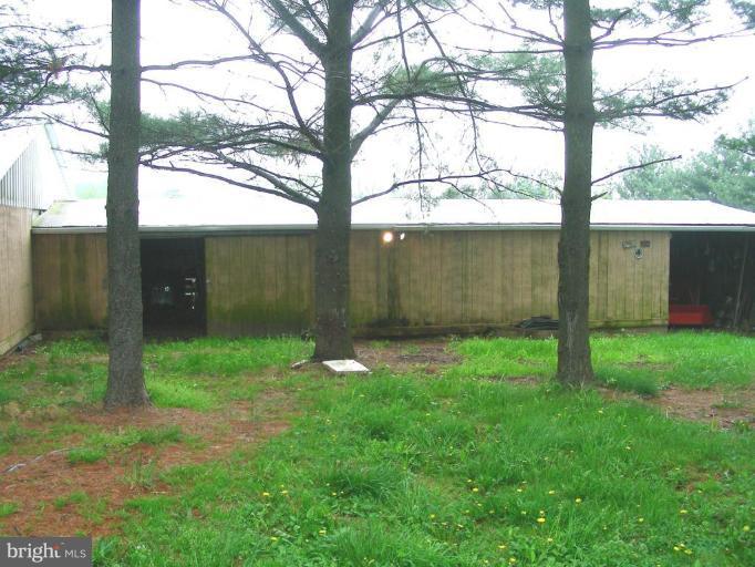 16400 Old Frederick Road Mount Airy, MD 21771 - Photo 6 of 22 Farm Equipment Shed