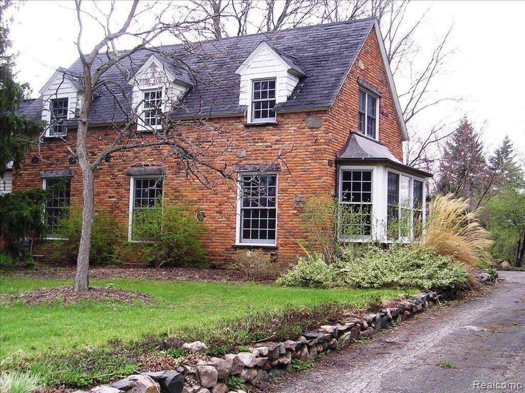 3224 Adams Road Troy, MI 48084 - Photo 13 of 16 Looking from Adams Rd