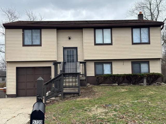 $1,700 | 5739 Ensenada Avenue, Indianapolis, IN 46237