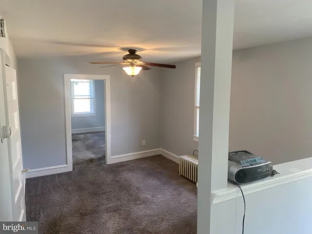 $1,450 | 3948 Mary Street, Drexel Hill, PA 19026