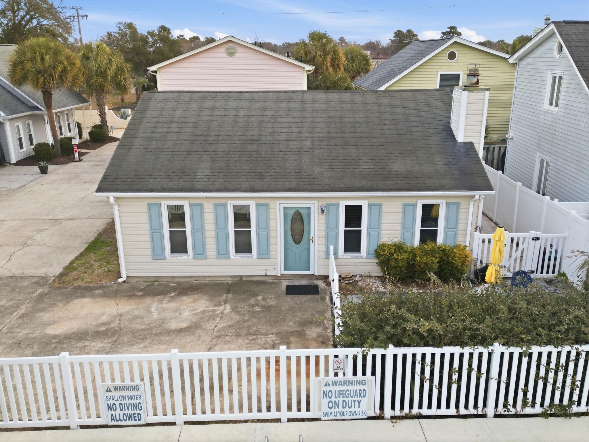 811 9th Avenue South North Myrtle Beach, SC 29582 - Photo 33 of 35 Bird's eye view of a pool area