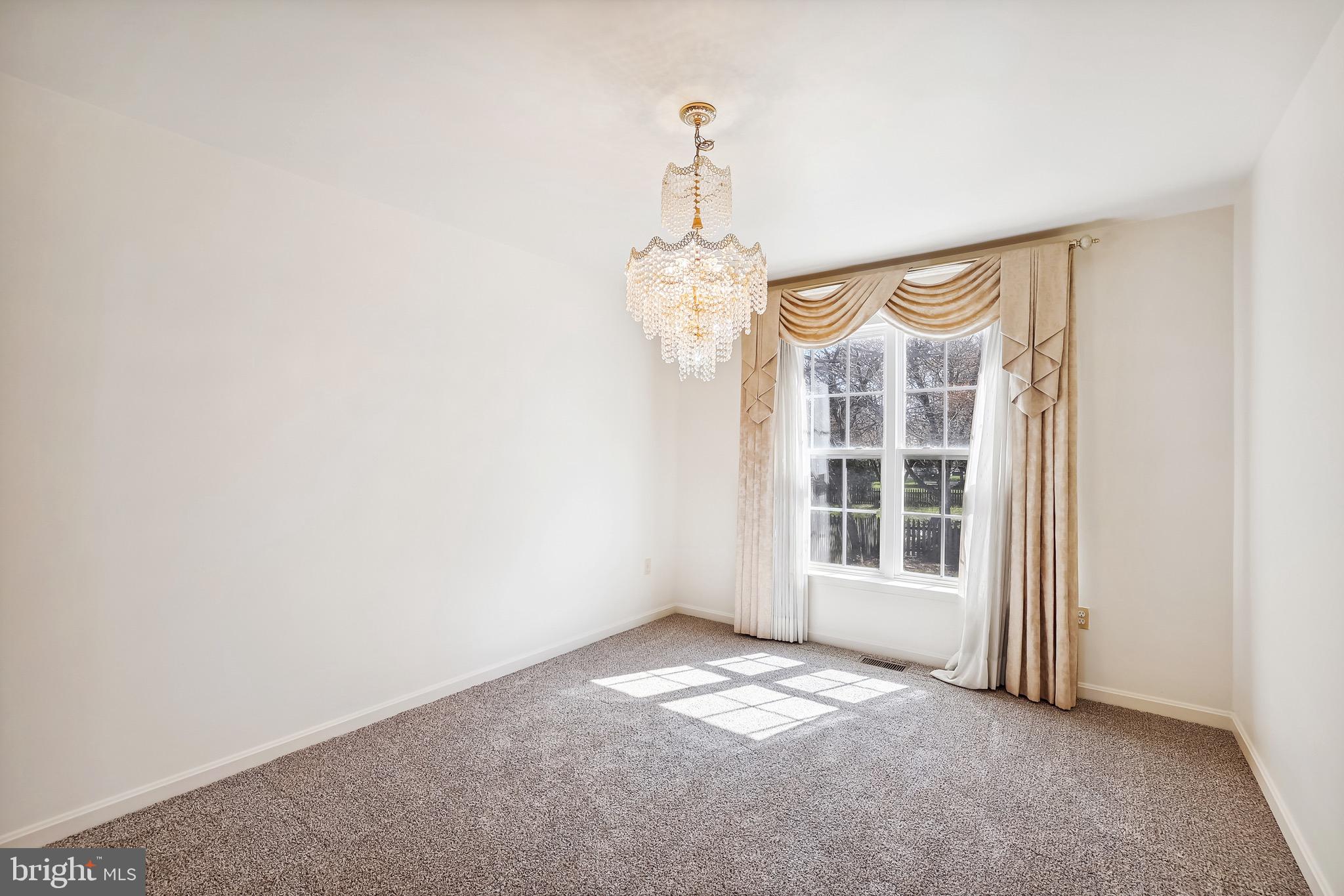 9042 Allington Manor Circle West Frederick, MD 21703 - Photo 7 of 20 Dining Room
