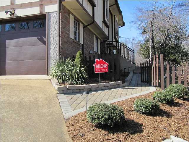 1022 Hillcrest Road Hixson, TN 37343 - Photo 1 of 24 Primary Photo