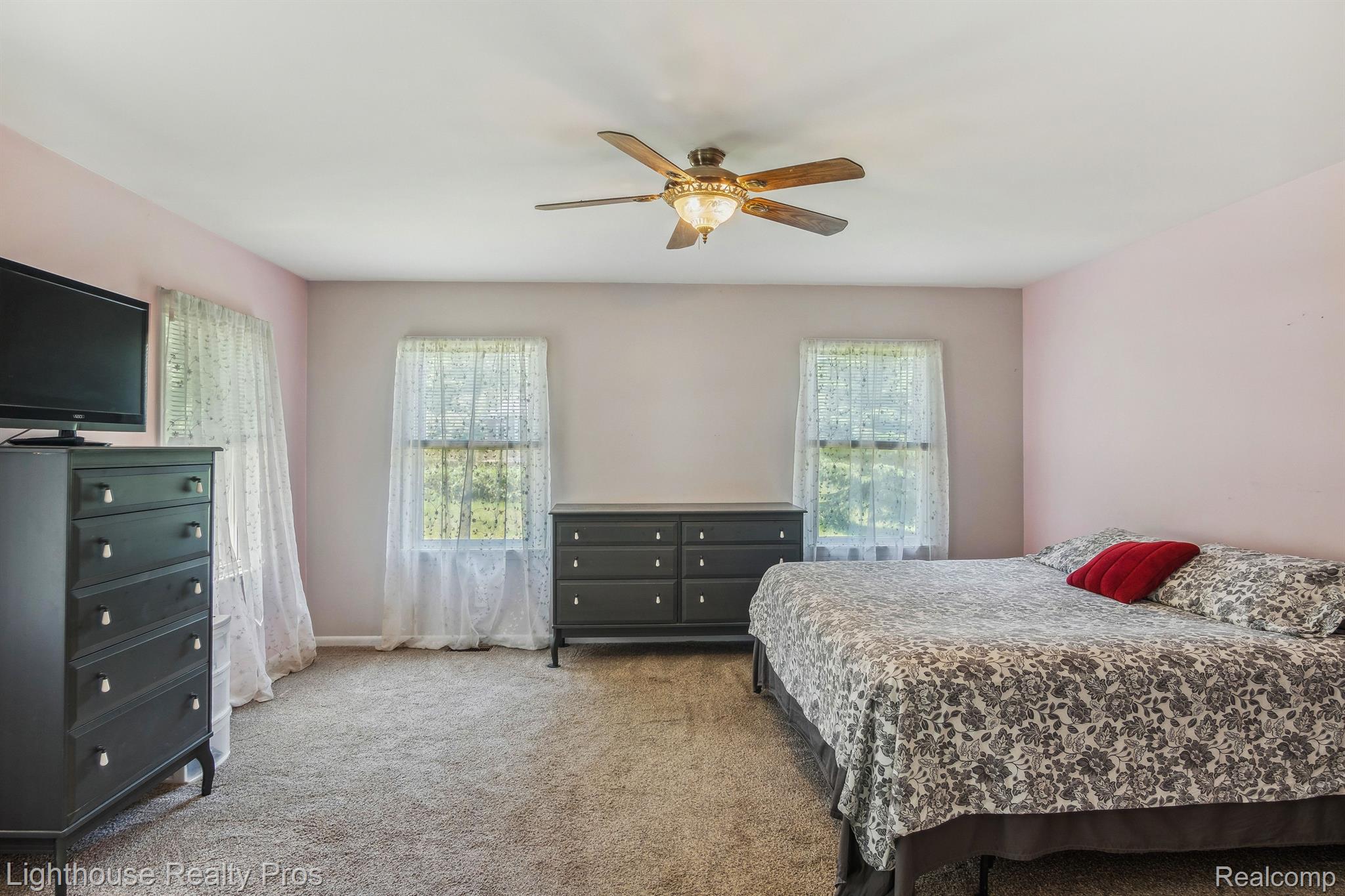 67640 West 8 Mile Road South Lyon, MI 48178 - Photo 22 of 46