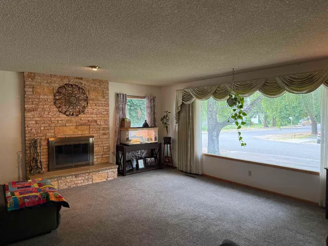 $435,000 | 16 West Douglas Street, Harrington, WA 99134