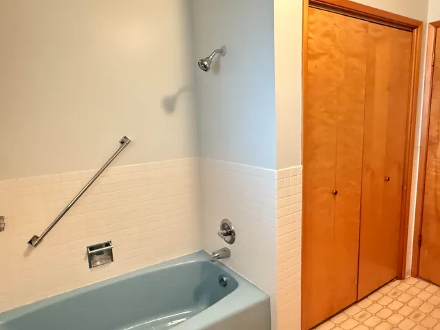 $435,000 | 16 West Douglas Street, Harrington, WA 99134