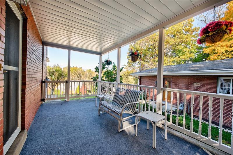 3089 McRoberts Road Pittsburgh, PA 15234 - Photo 19 of 25 Gallery Image 19