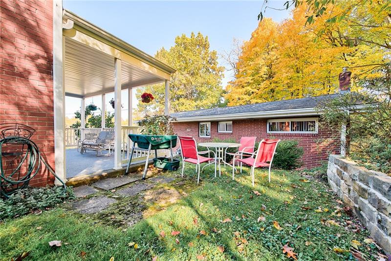3089 McRoberts Road Pittsburgh, PA 15234 - Photo 23 of 25 Gallery Image 23