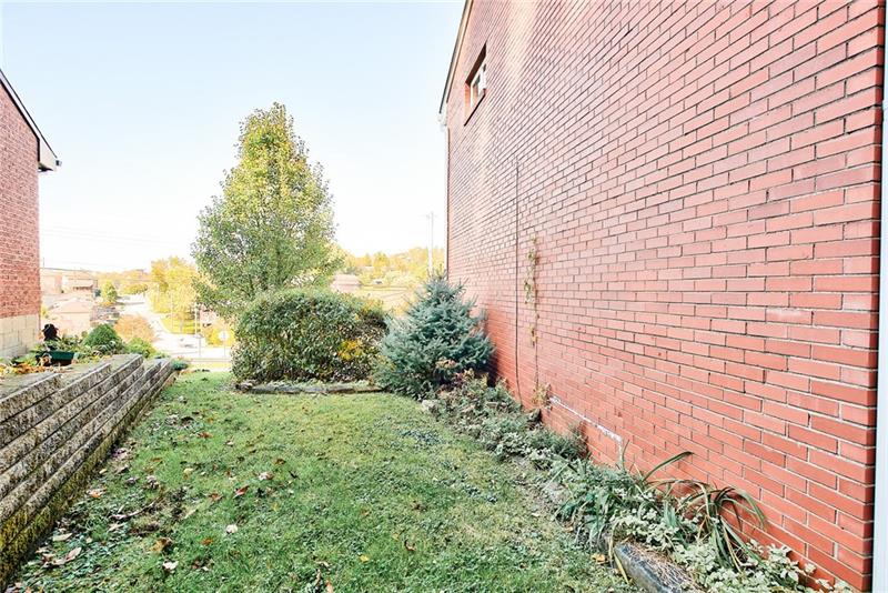3089 McRoberts Road Pittsburgh, PA 15234 - Photo 25 of 25 Gallery Image 25