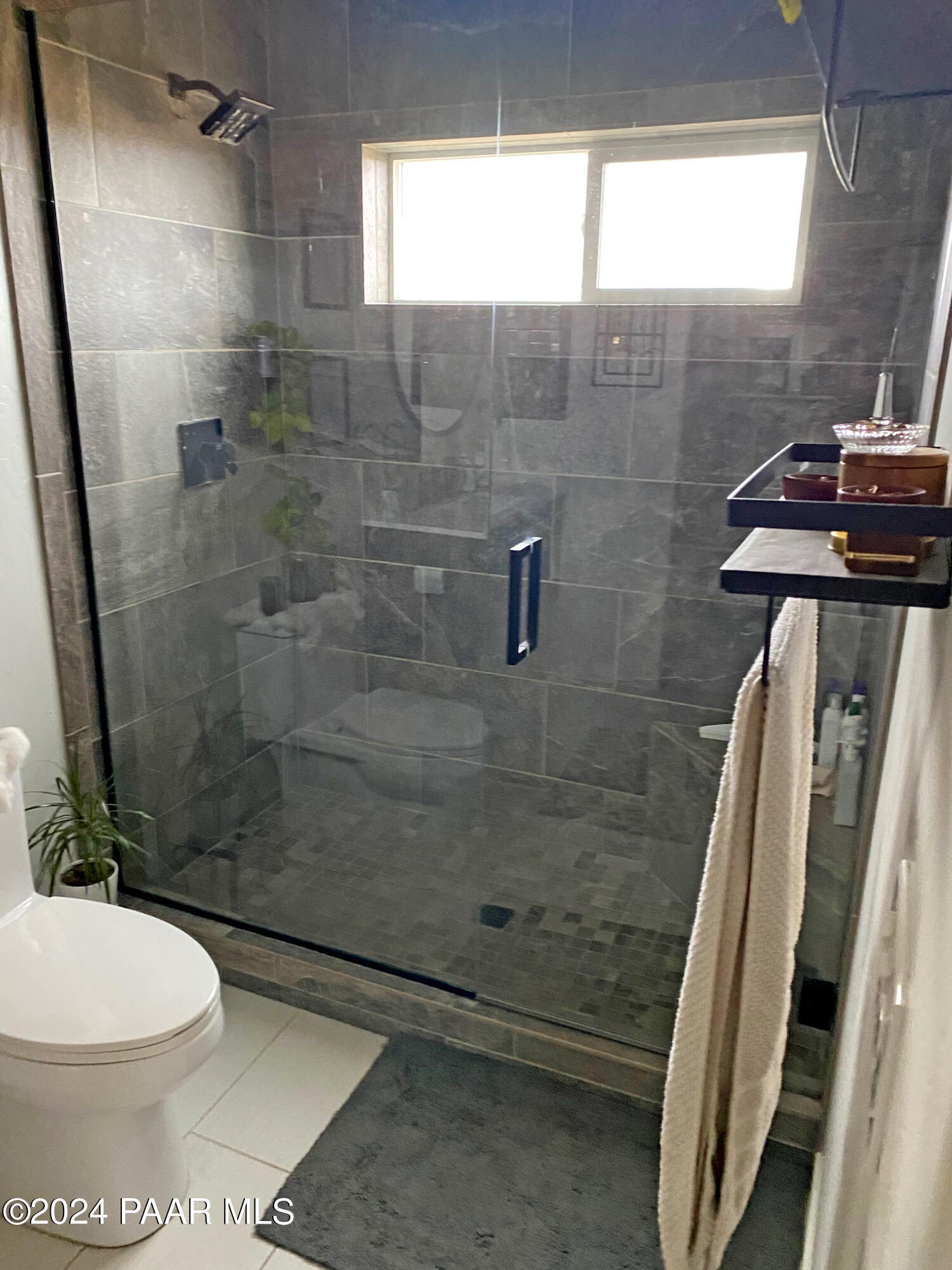 630 Bandit Ridge Road Prescott, AZ 86305 - Photo 26 of 39 Terrell IntMsterAShower