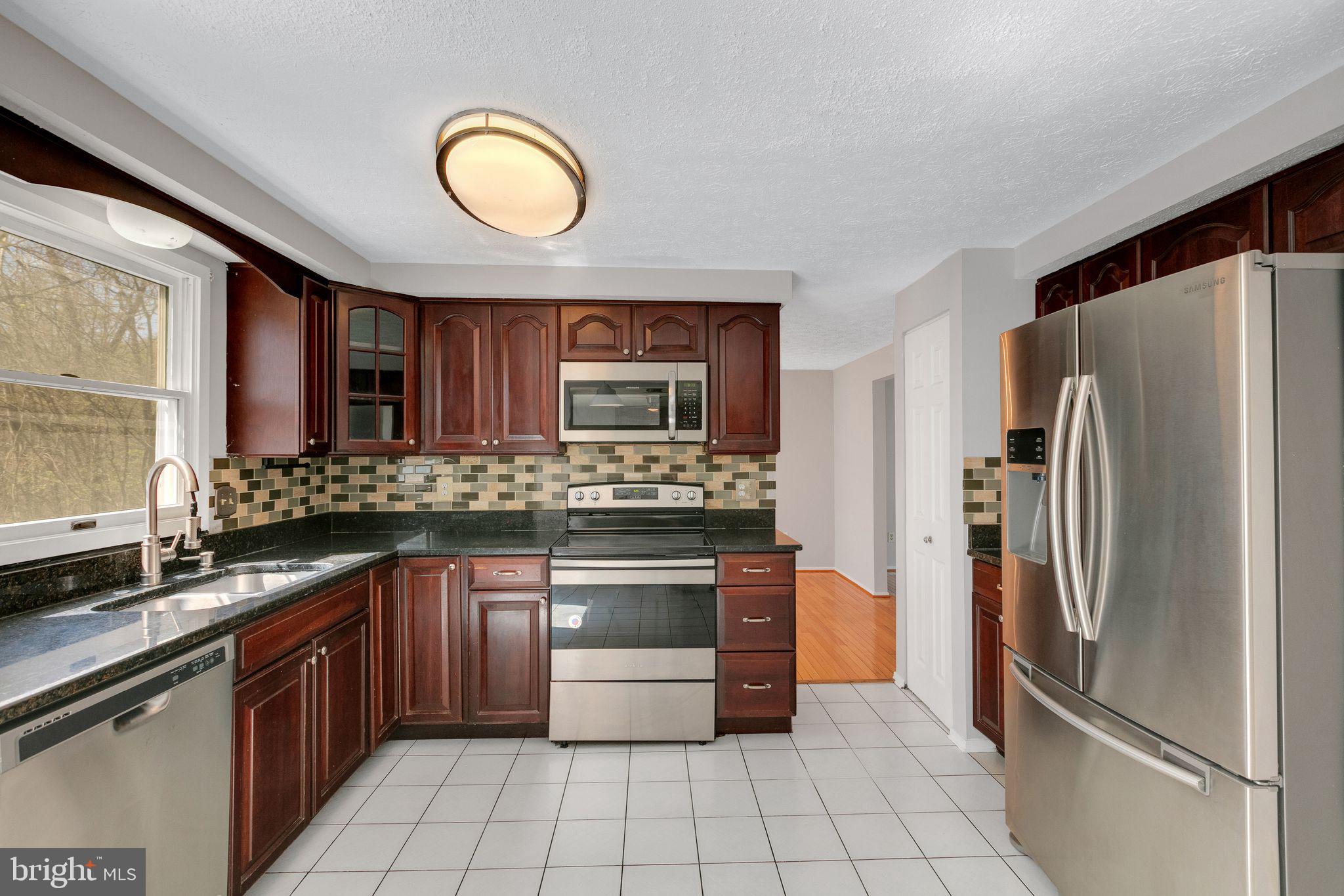 7567 Cloud Court Springfield, VA 22153 - Photo 10 of 46 Kitchen