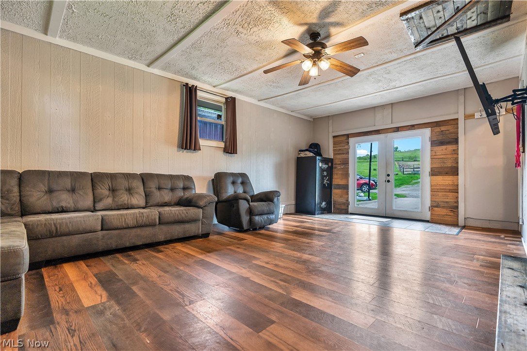 3190 Irish Road Magnolia, OH 44643 - Photo 23 of 38