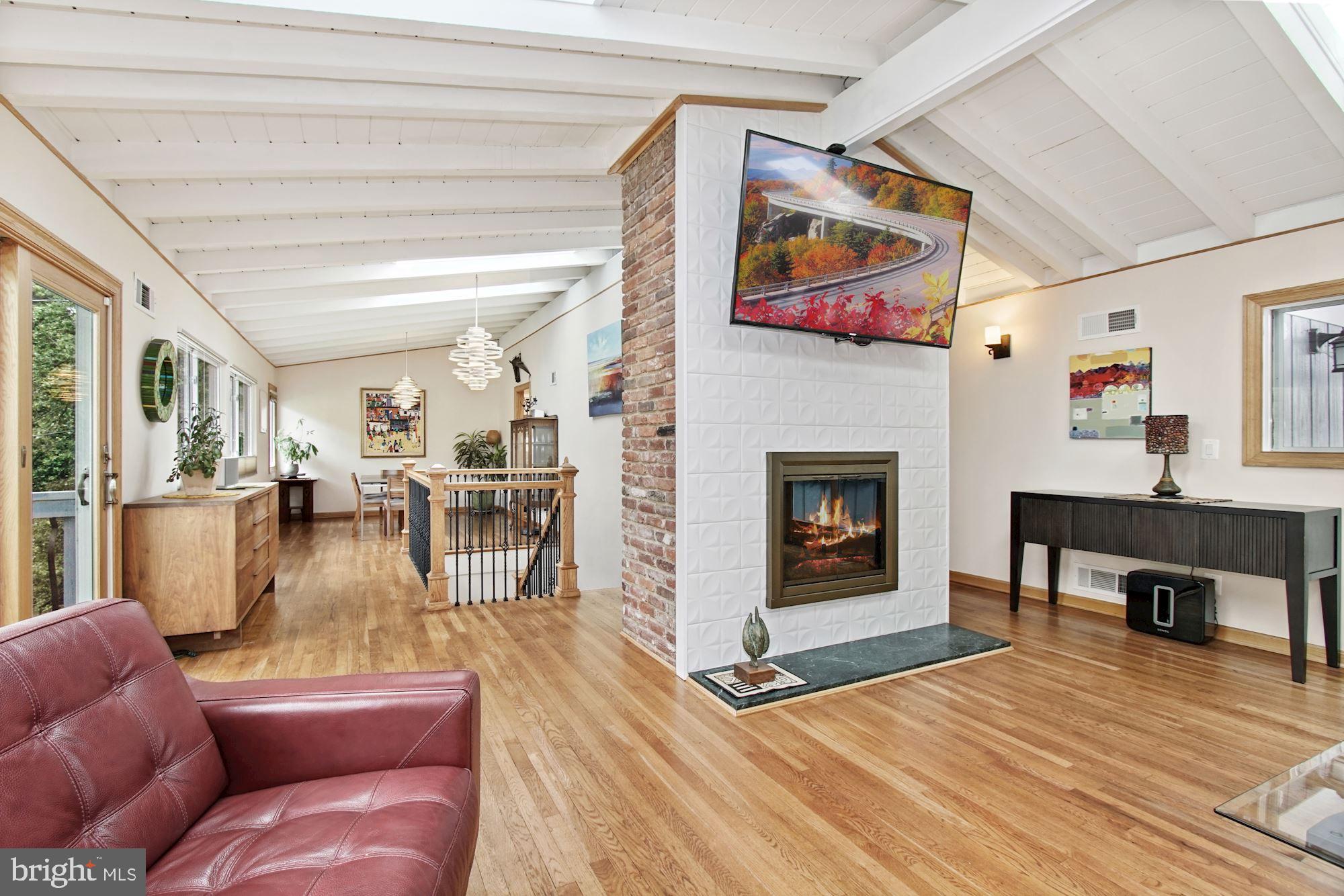 5310 Sangamore Road Bethesda, MD 20816 - Photo 8 of 55 Gallery Image 8