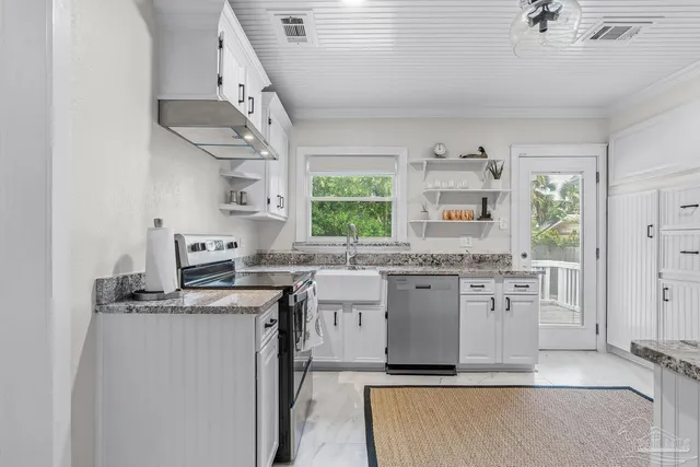 $429,000 | 1722 East Hatton Street, Pensacola, FL 32503