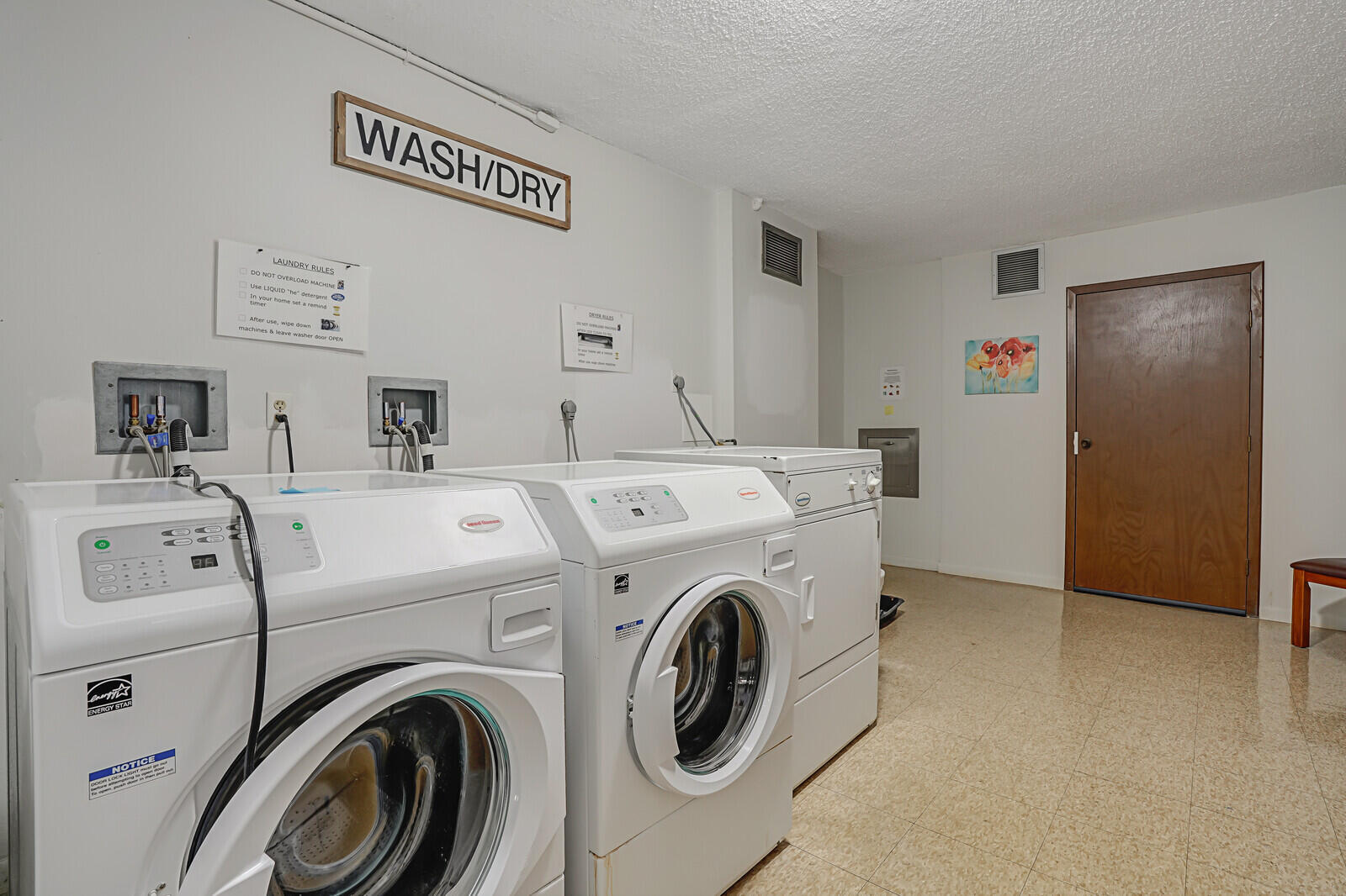 336 Golfview Road, Unit 1115 North Palm Beach, FL 33408 - Photo 26 of 40 Laundry on the floor