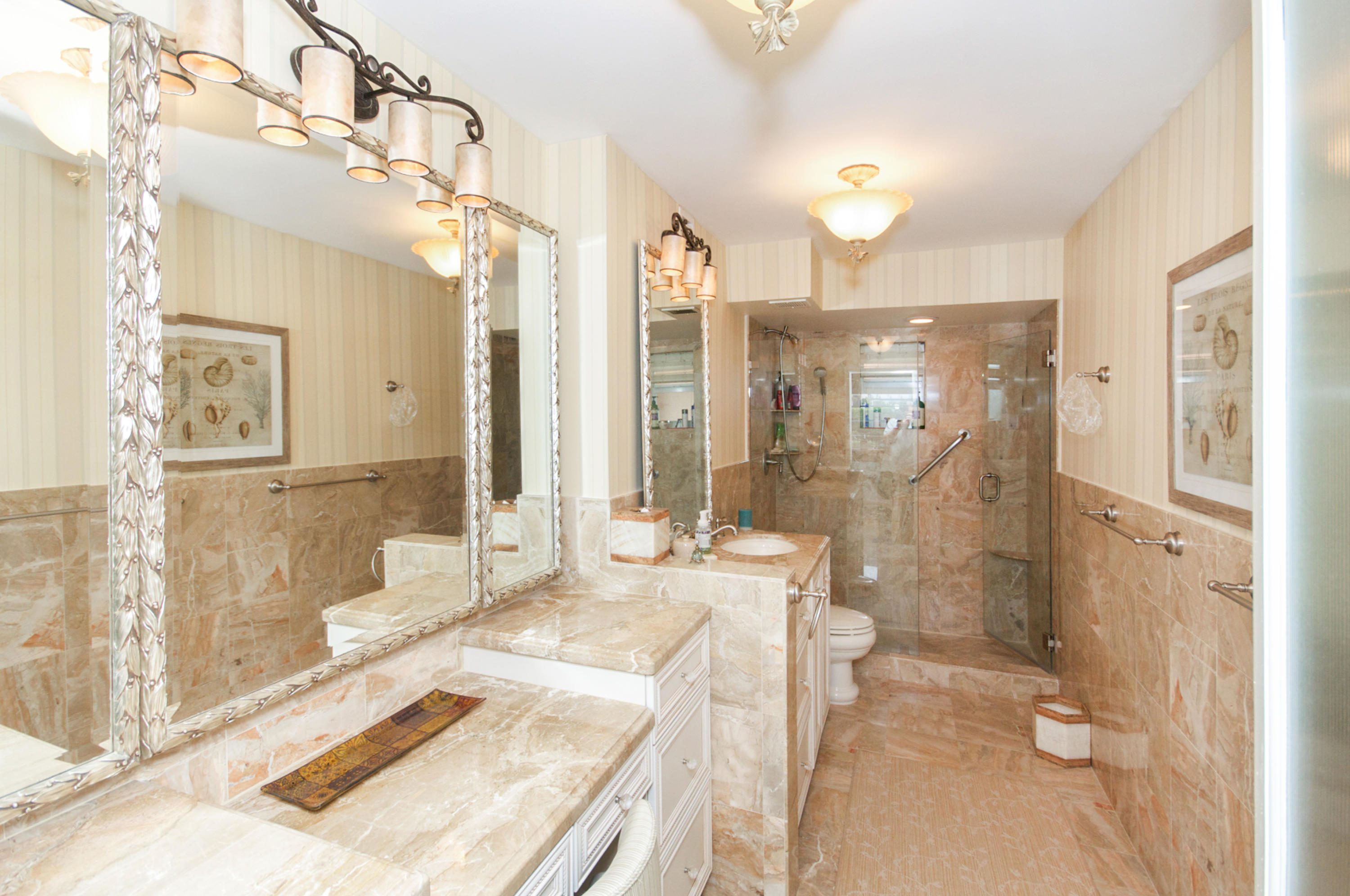 2871 North Ocean Boulevard, Unit V149 Boca Raton, FL 33431 - Photo 16 of 32 Master bath