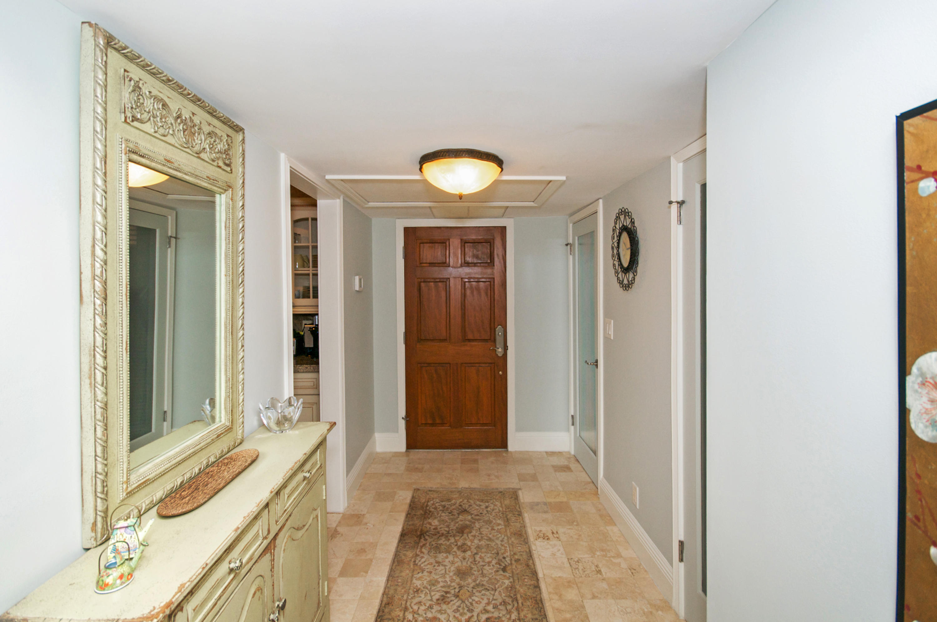 2871 North Ocean Boulevard, Unit V149 Boca Raton, FL 33431 - Photo 18 of 32 Foyer