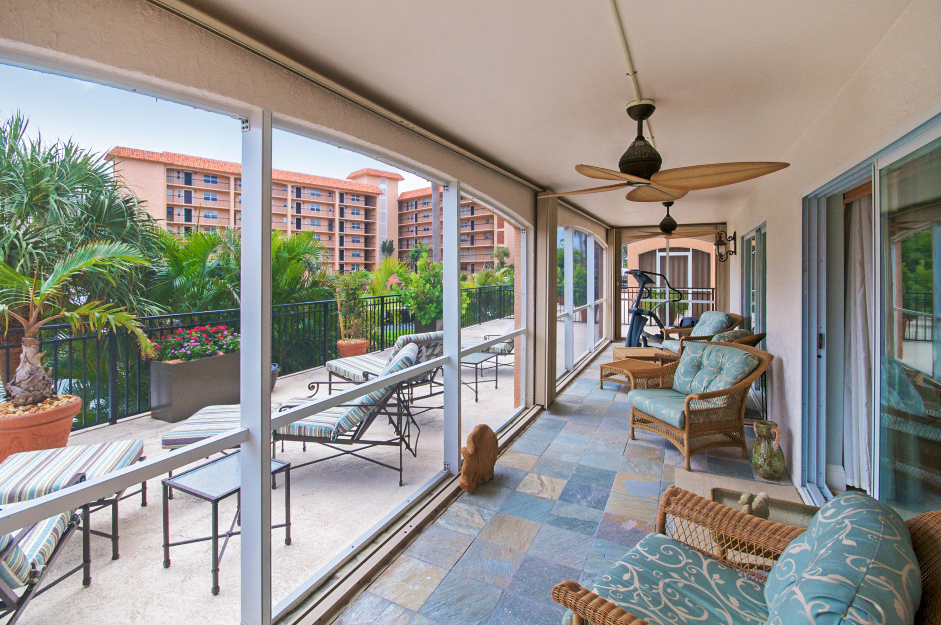 2871 North Ocean Boulevard, Unit V149 Boca Raton, FL 33431 - Photo 3 of 32 Florida Room