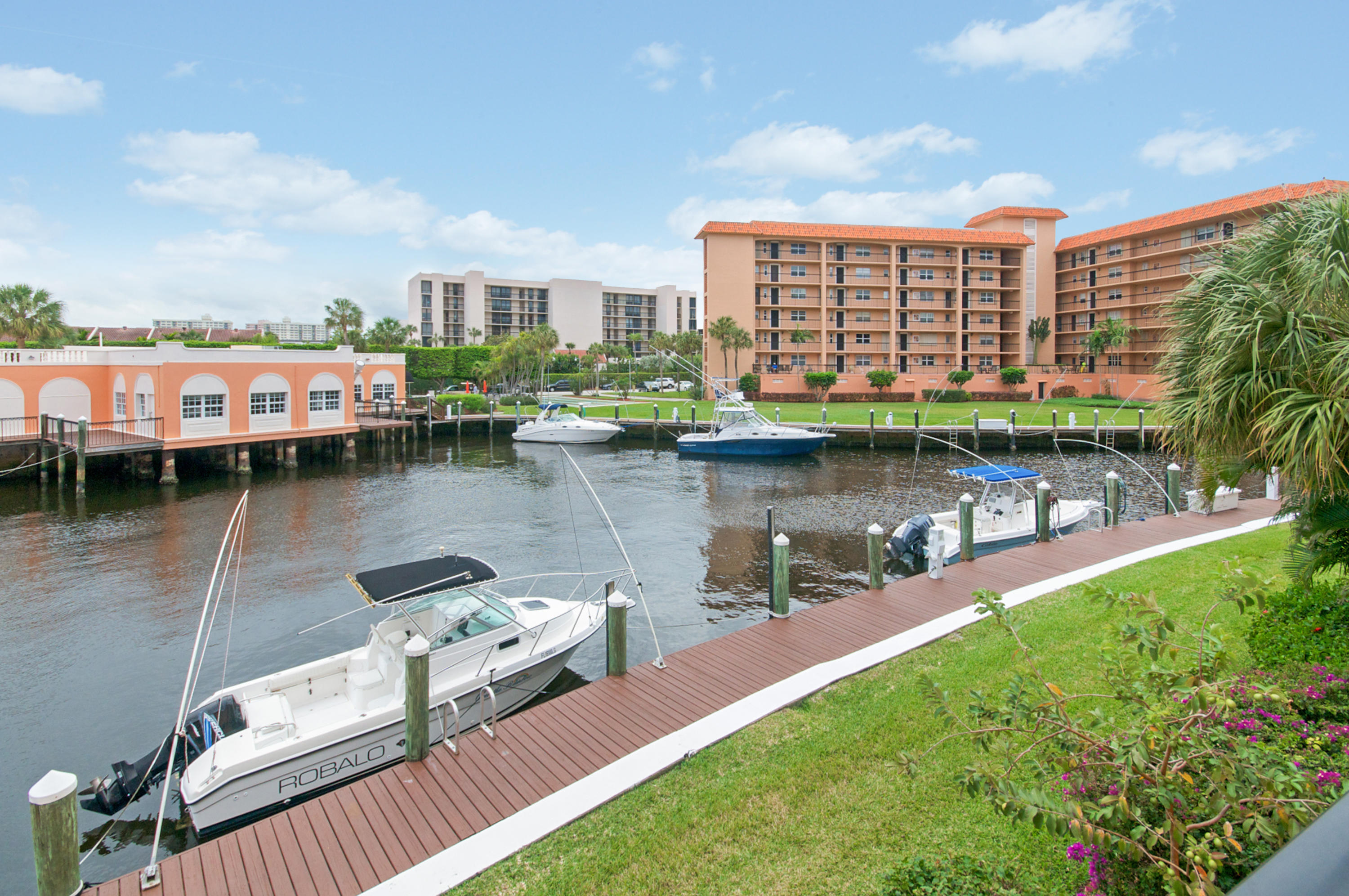 2871 North Ocean Boulevard, Unit V149 Boca Raton, FL 33431 - Photo 32 of 32 Clubhouse/complex