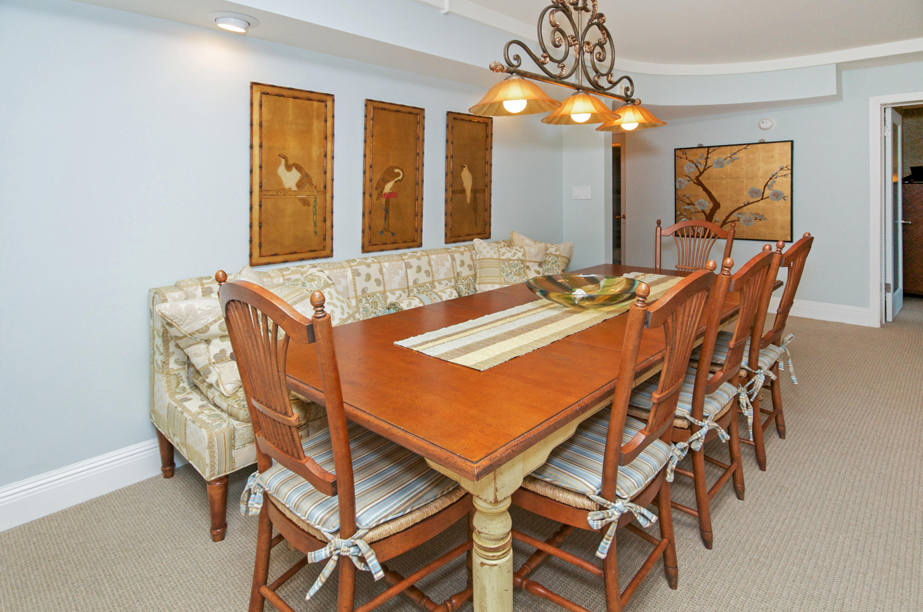 2871 North Ocean Boulevard, Unit V149 Boca Raton, FL 33431 - Photo 7 of 32 Dining space