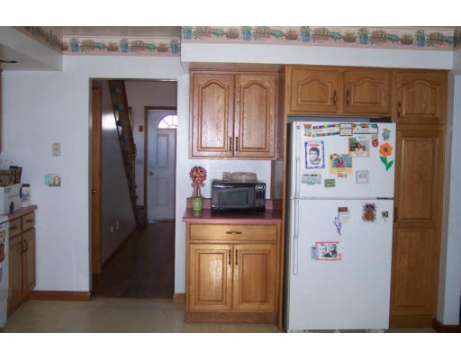667 A Reed Road Dartmouth, MA 02747 - Photo 4 of 7