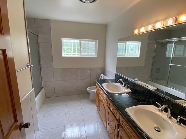 4629 Forman Avenue Toluca Lake, CA 91602 - Photo 18 of 25 Bathroom #2