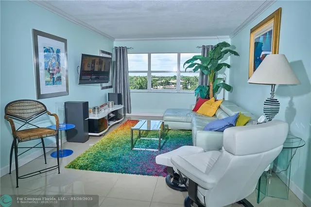 $1,950 | 2555 Northeast 11th Street, Unit 703, Fort Lauderdale, FL 33304