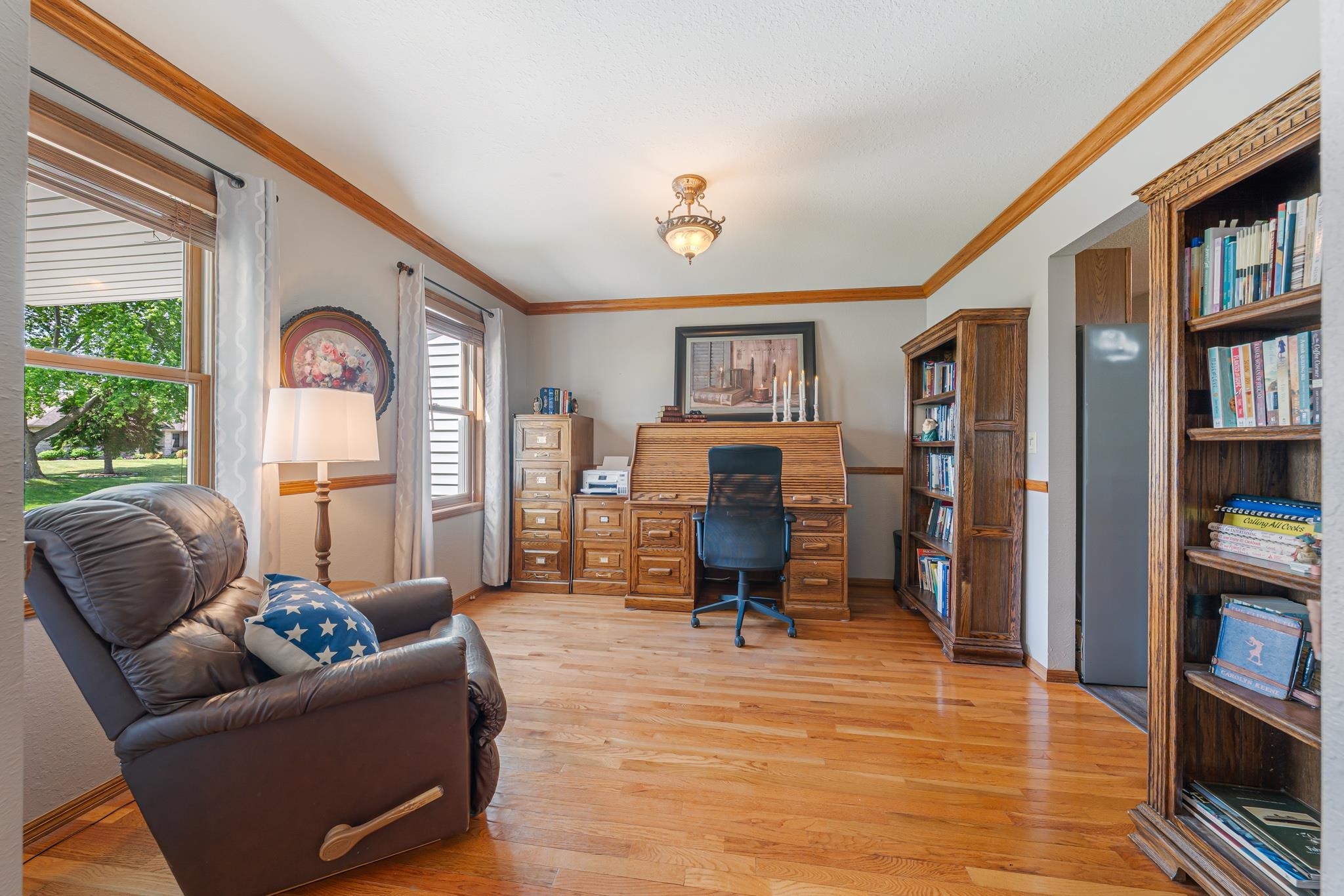W6108 Long Court Appleton, WI 54914 - Photo 5 of 43