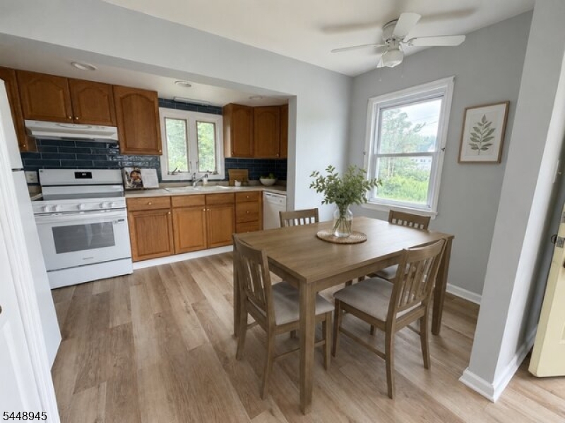 6 Maple Lane Hampton, NJ 08827 - Photo 7 of 26 Gallery Image 7