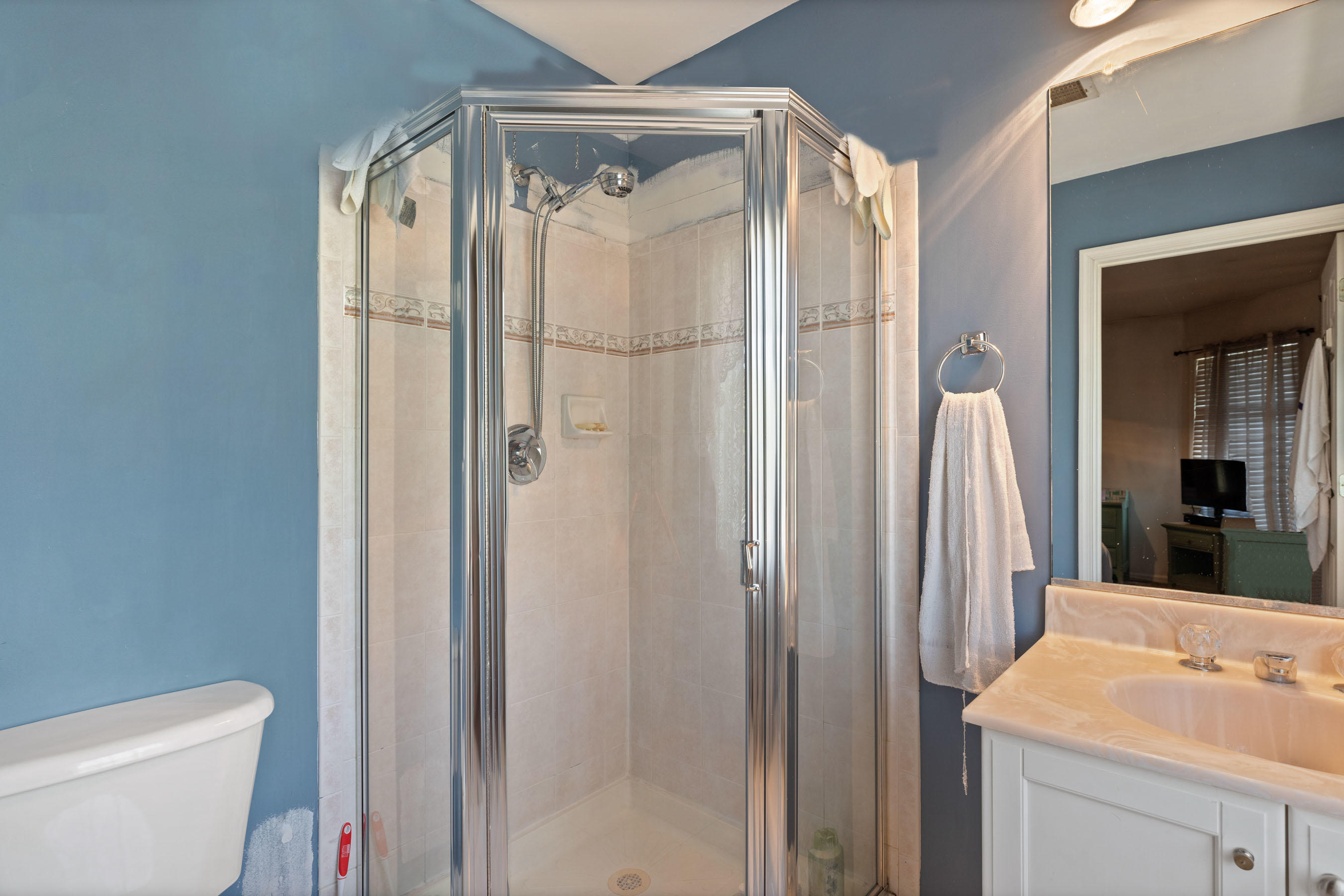 2 Mariners Bend Brielle, NJ 08730 - Photo 20 of 25 Lavatory1