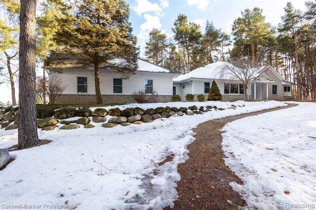 811 Ramsgate Lane Oxford, MI 48371 - Photo 2 of 48