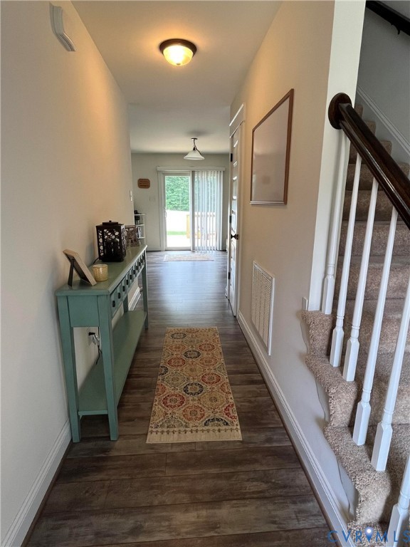 2106 Hancock Road Powhatan, VA 23139 - Photo 3 of 28