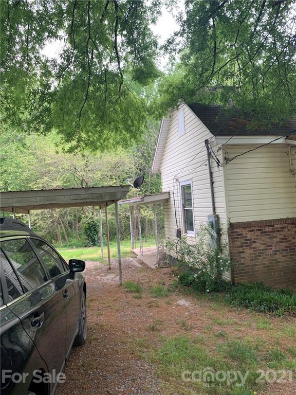 621 North Mountain Street Cherryville, NC 28021 - Photo 2 of 10 a view of backyard with green space and balcony