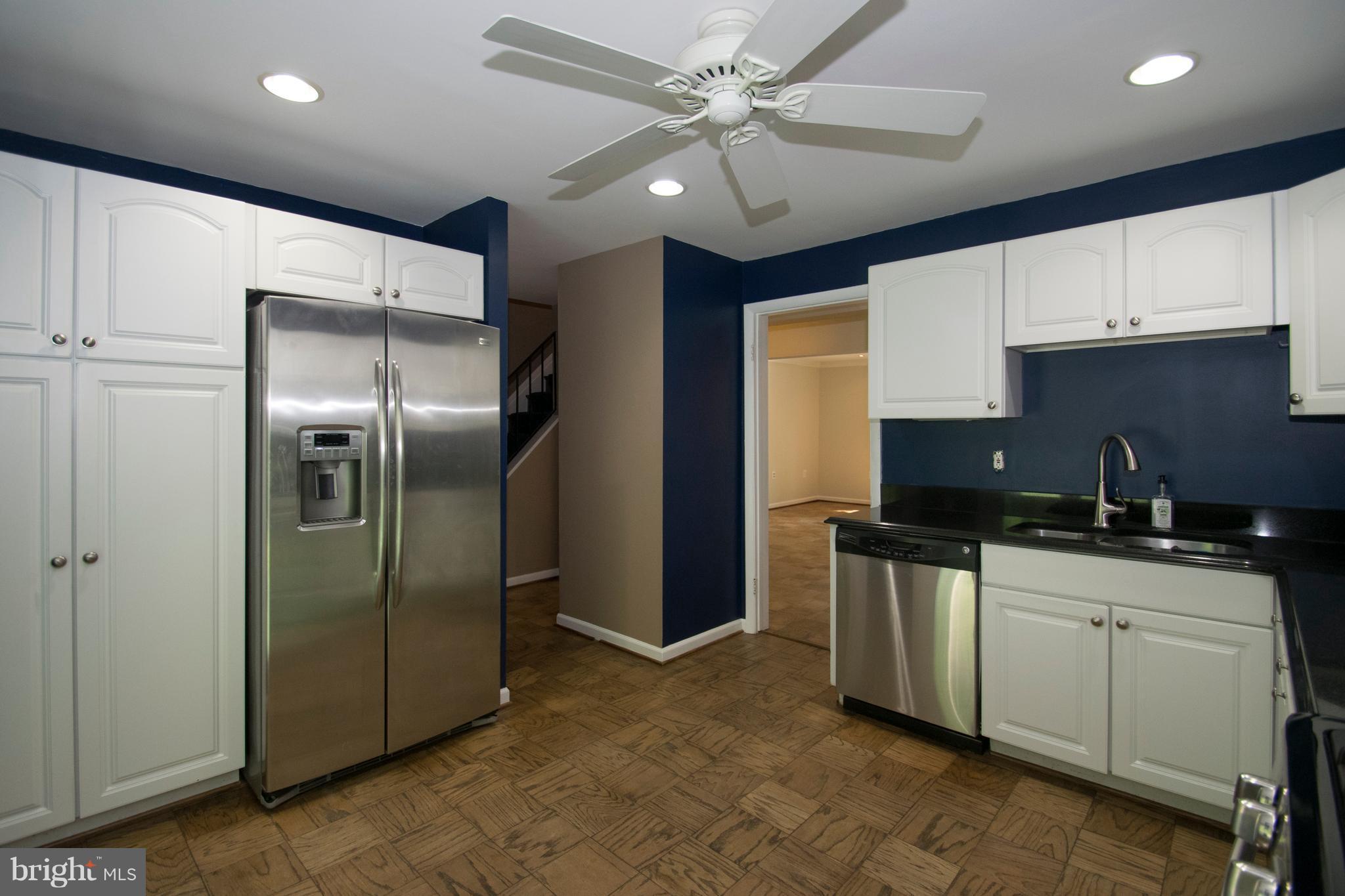1993 Greenberry Road Baltimore, MD 21209 - Photo 3 of 29 Kitchen