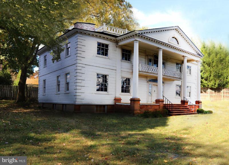 228 Walker Road Great Falls, VA 22066 - Photo 2 of 2 Exterior (General)