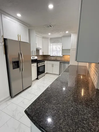 $2,000 | 22610 Smokey Hill Drive, Unit A, Katy, TX 77450