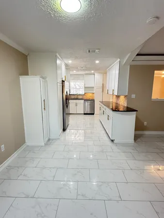 $2,000 | 22610 Smokey Hill Drive, Unit A, Katy, TX 77450