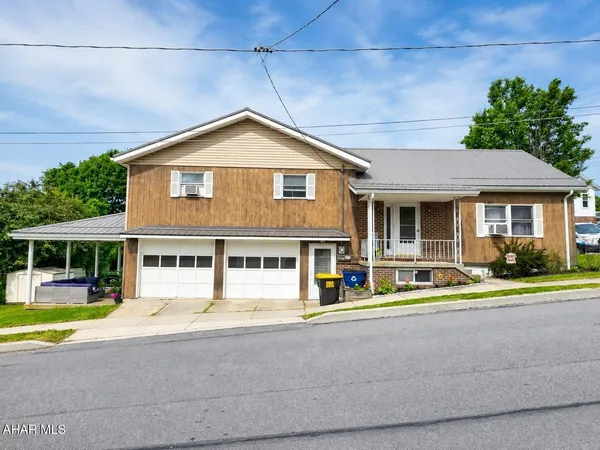 $210,000 | 201 South Julian Street, Ebensburg, PA 15931