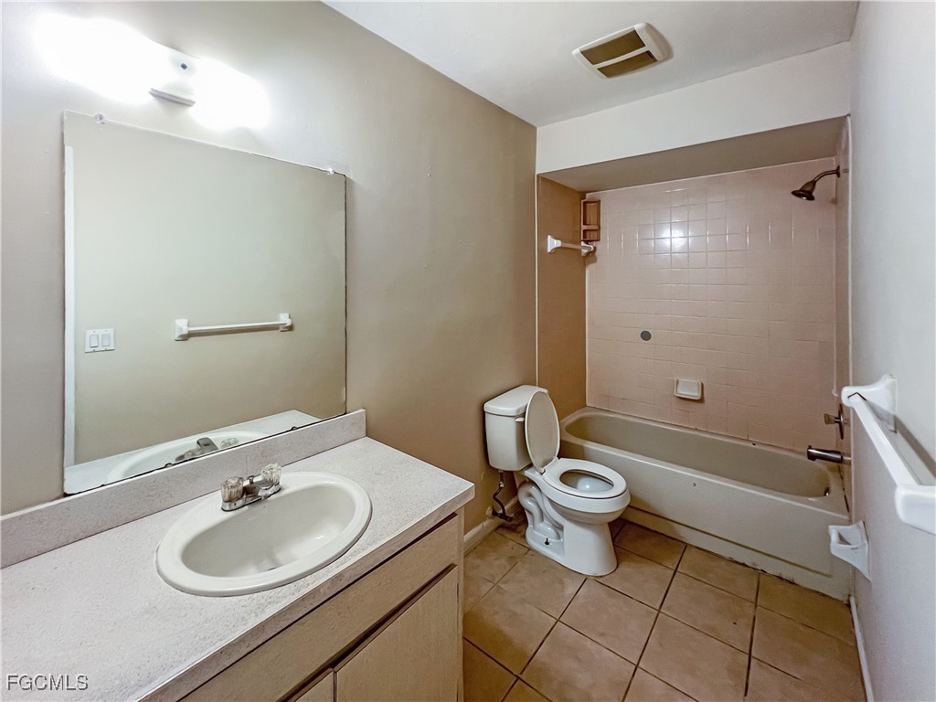 17582 Cypress Point Road Fort Myers, FL 33967 - Photo 13 of 25