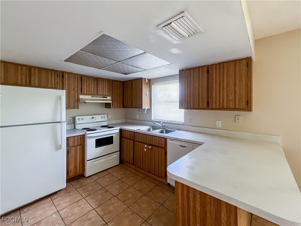 17582 Cypress Point Road Fort Myers, FL 33967 - Photo 8 of 25