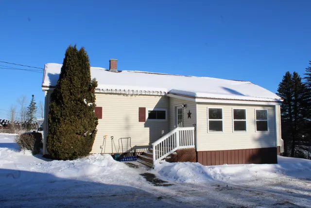 $160,000 | 33 Midland Street, Caribou, ME 04736