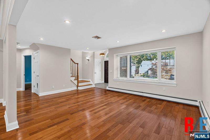 30-07 Gentner Road Fair Lawn, NJ 07410 - Photo 11 of 26