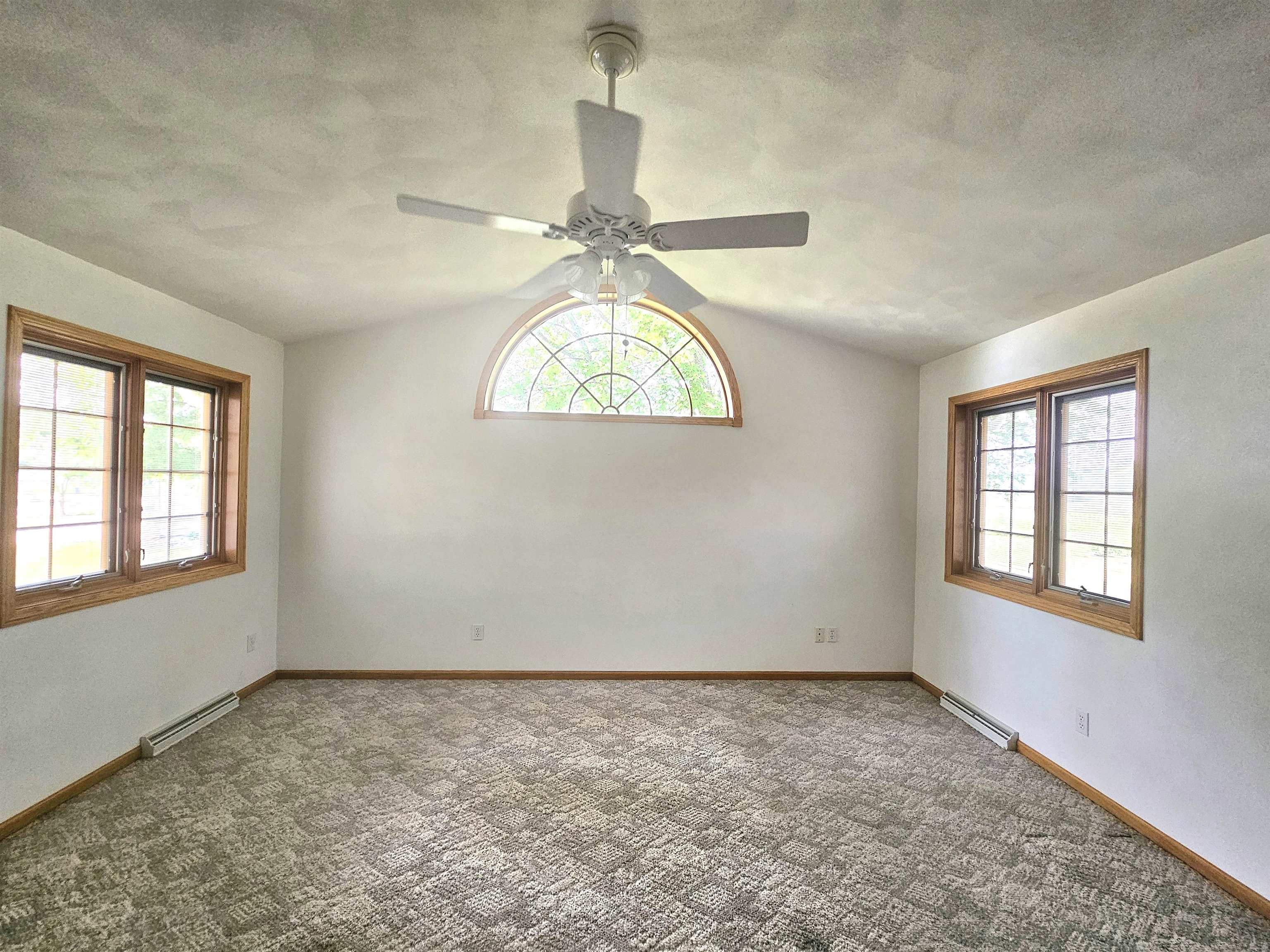 1500 Foxfire Court Waupaca, WI 54981 - Photo 15 of 33